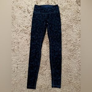 Lululemon leggings size 4